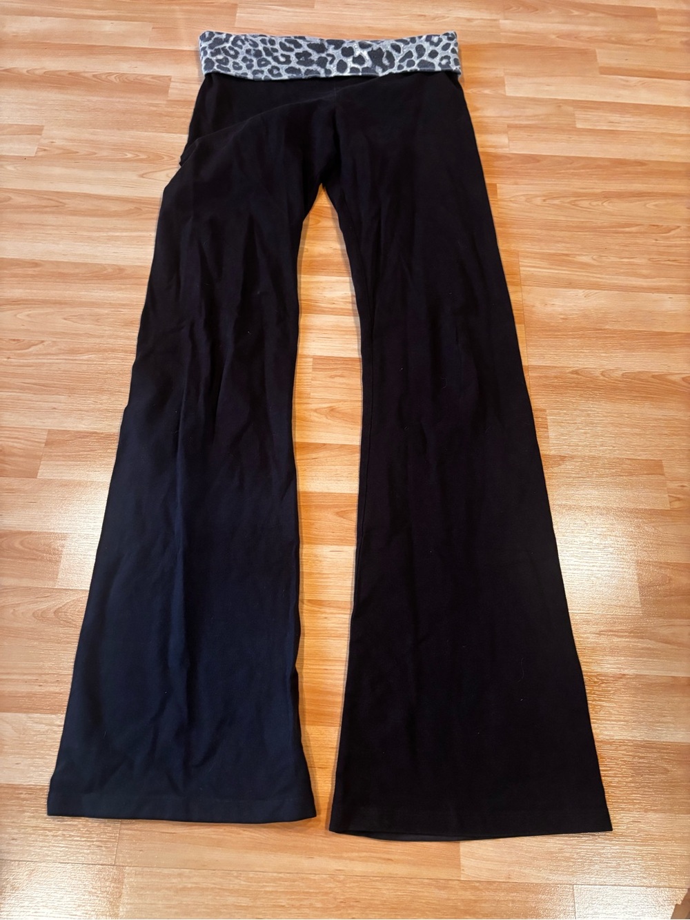 Victoria’s Secret Fold-Over Waist Black Flared Yoga Pants with Leopard Print